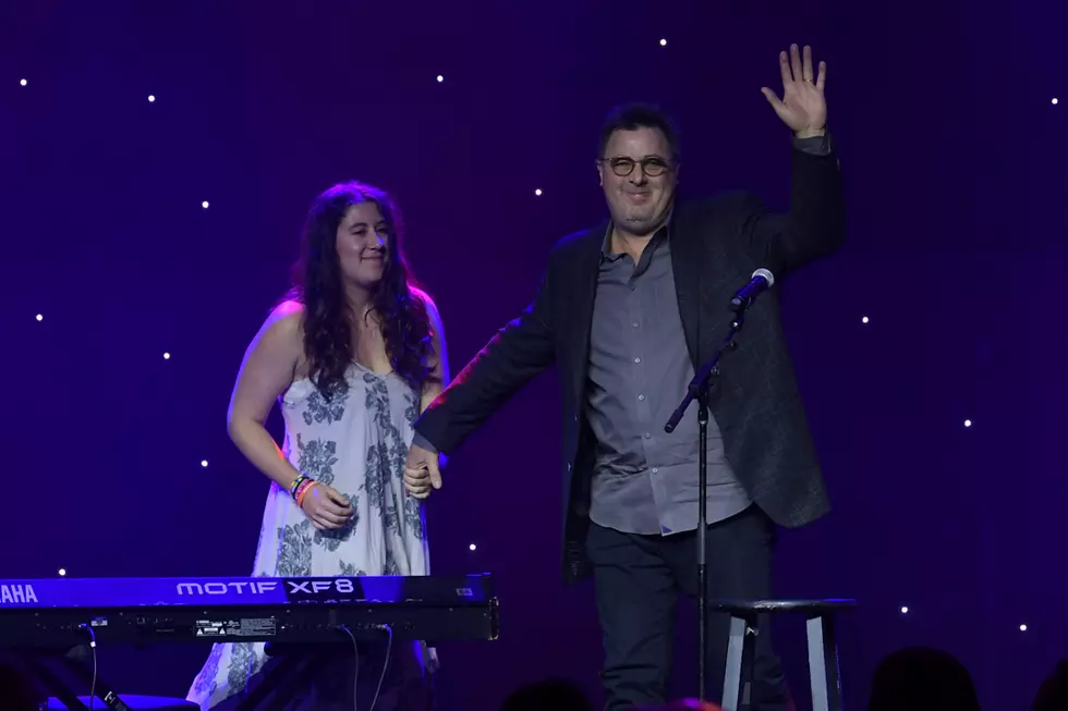 Vince Gill + Amy Grant's Daughter Joins Him Live for Tearful Song