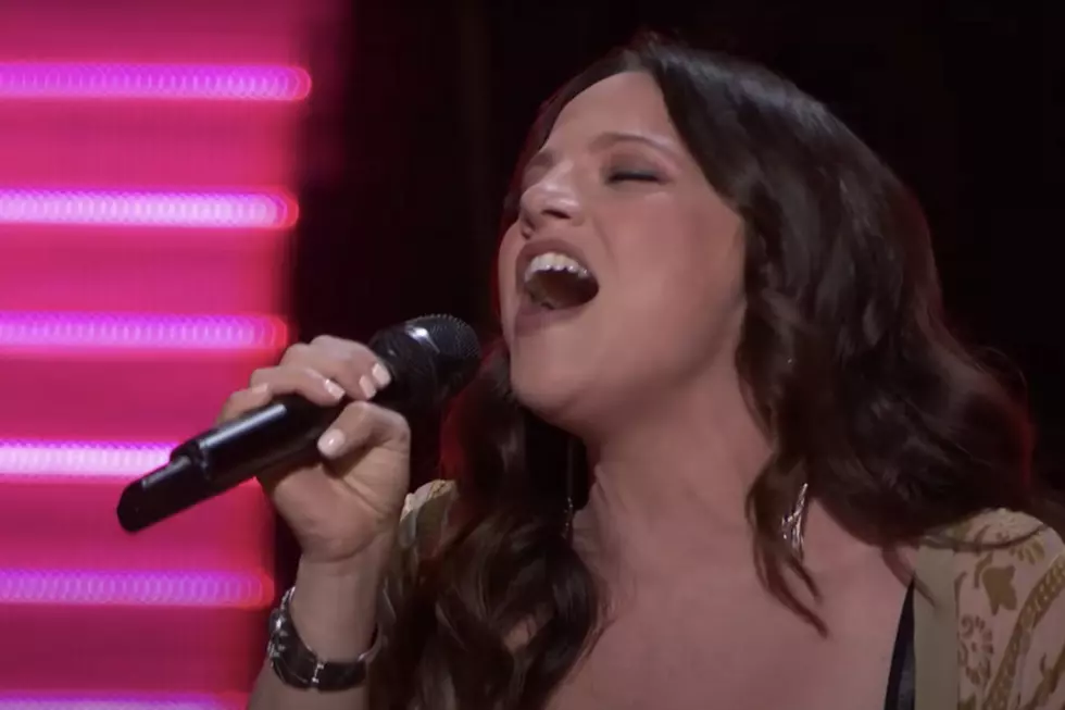 WATCH Therapist's Taylor Swift Cover Wins Over The Voice Coaches 