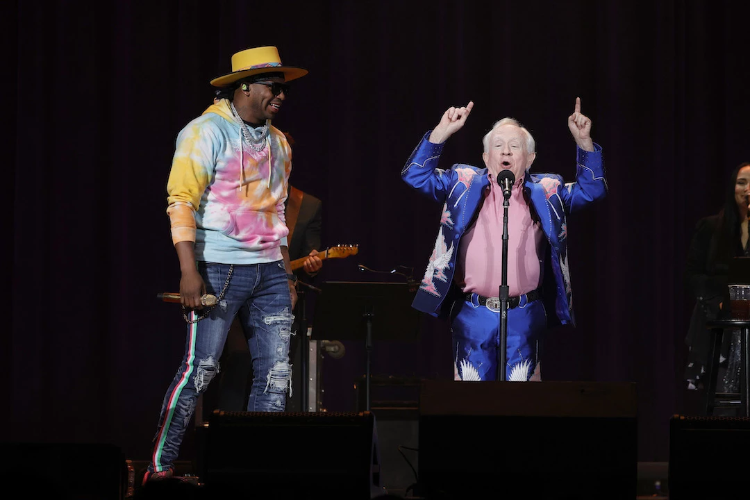 PICS: Leslie Jordan’s Best Country Music Moments