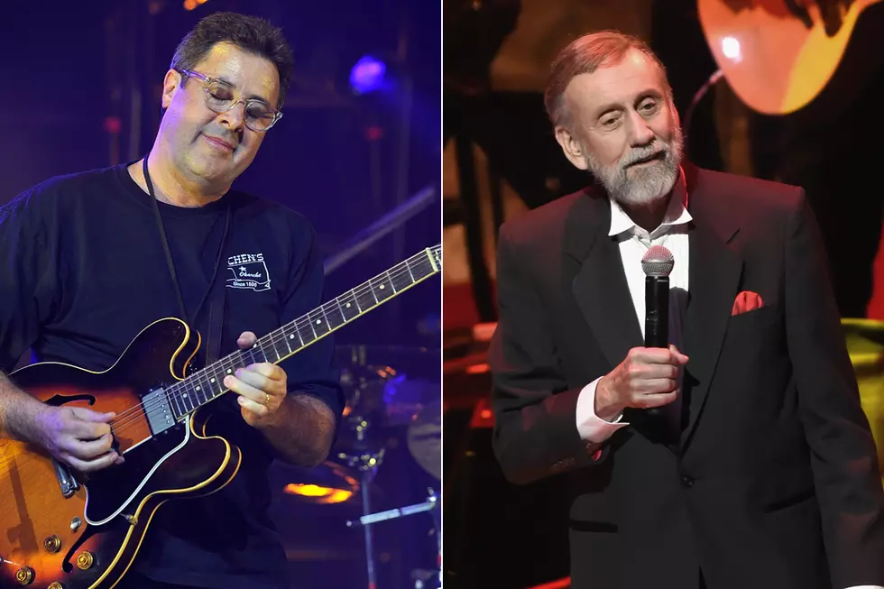 Vince Gill, Ray Stevens Lead 2022 Musicians Hall of Fame Inductees