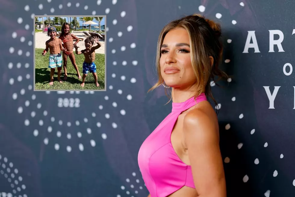 Jessie James Decker Addresses Criticism of Her Kids’ Vacation Pictures: ‘It’s Bonkers’