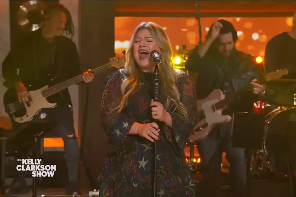 Kelly Clarkson Covers Fellow Texan Cody Johnson's 'Til You Can't'