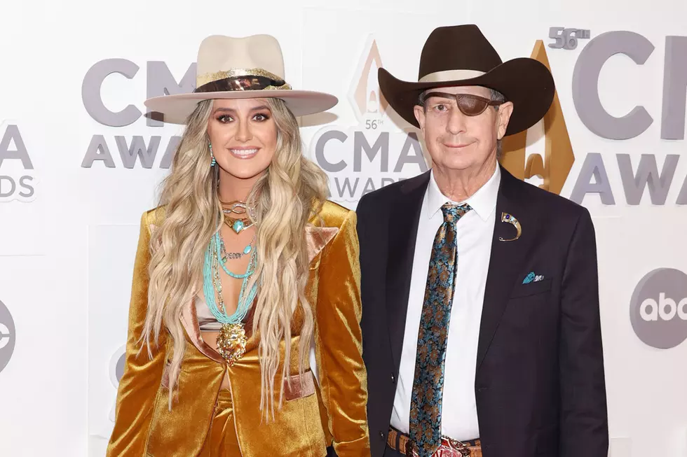 Here’s Why Lainey Wilson’s Father Was Her CMA Awards Date