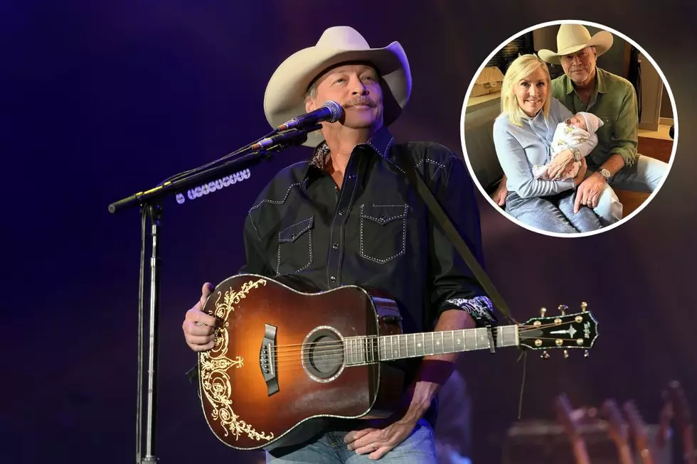 Alan Jackson Announces the Birth of His First Grandchild [Picture]