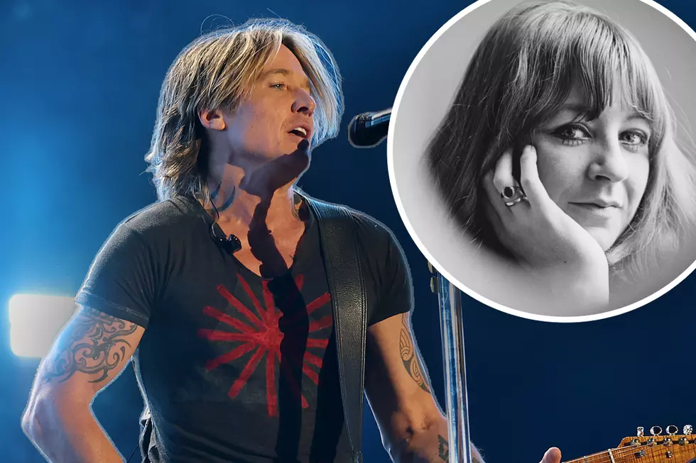 Watch: Keith Urban Honors Fleetwood Mac's Late Christine McVie