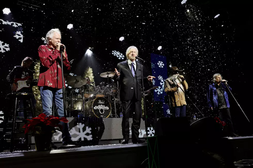 The Oaks' Duane Allen Reflects on the Christmas Song That Wasn't