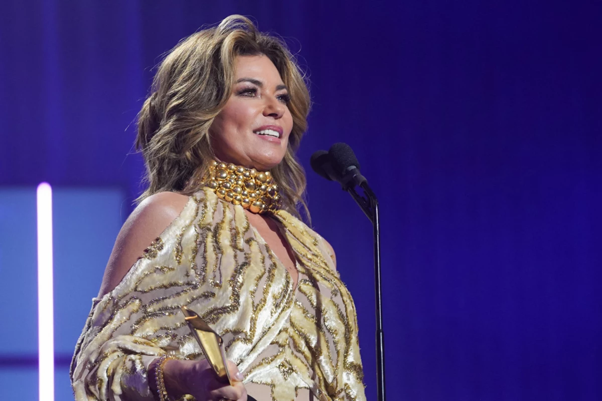 Shania Twain Shines in Striking 'InStyle' Cover Shoot