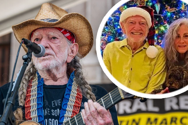 Don't Worry, Willie Nelson Had a Great Christmas, Too [Picture]