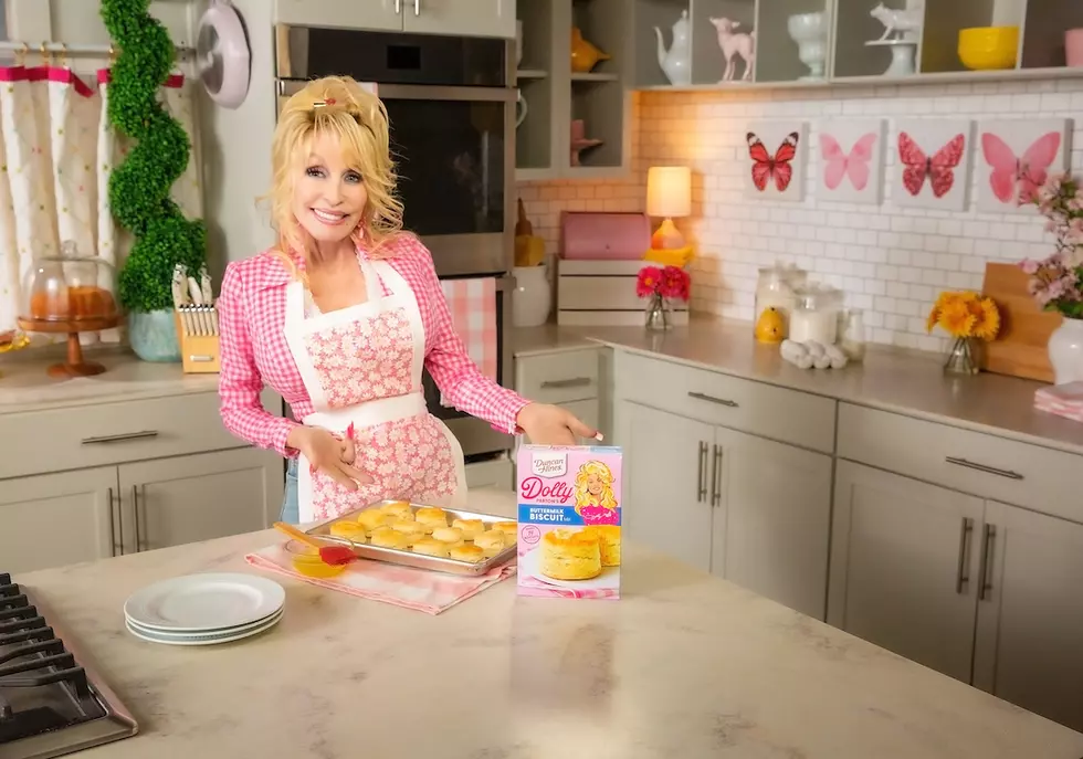 Why Buttermilk Biscuits Remind Dolly Parton of Her Mom