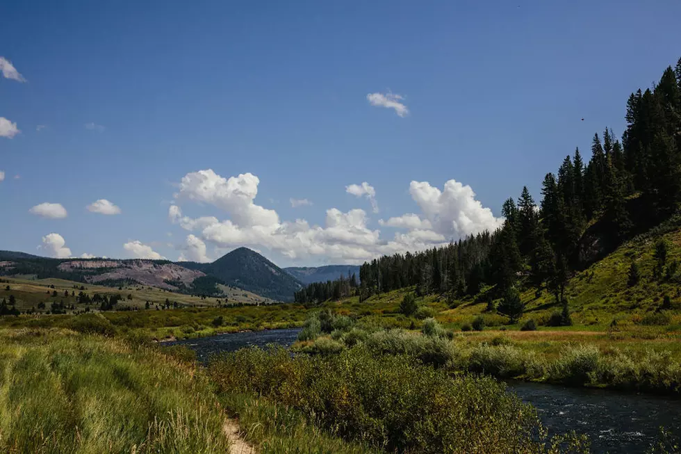Montana’s Lone Mountain Ranch Offers Breathtaking Yellowstone Tours [Photos]