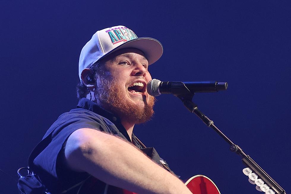 Luke Combs Finds Contentment in Being an All-American Average ‘Joe’ [Listen]