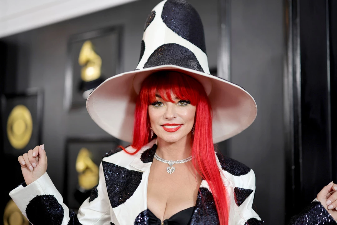 Shania Twain's Wild Grammy Awards Red Carpet Look Explained