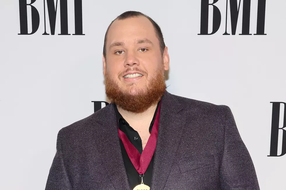 They Wouldn’t Let Luke Combs Use the Bathroom at the Grammys