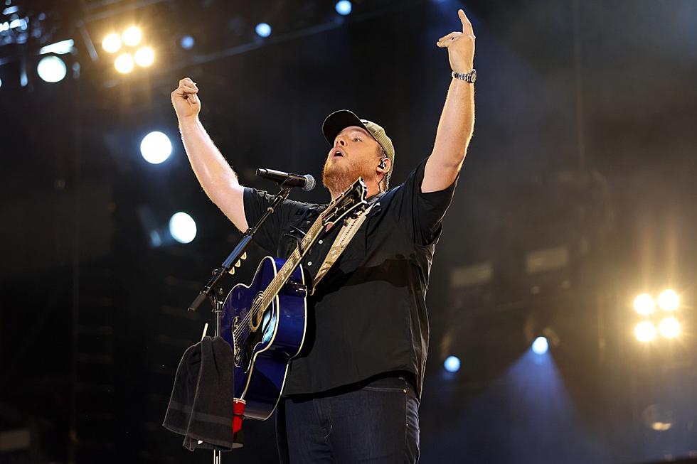 See Luke Combs&#8217; Setlist From Opening Night of His World Tour
