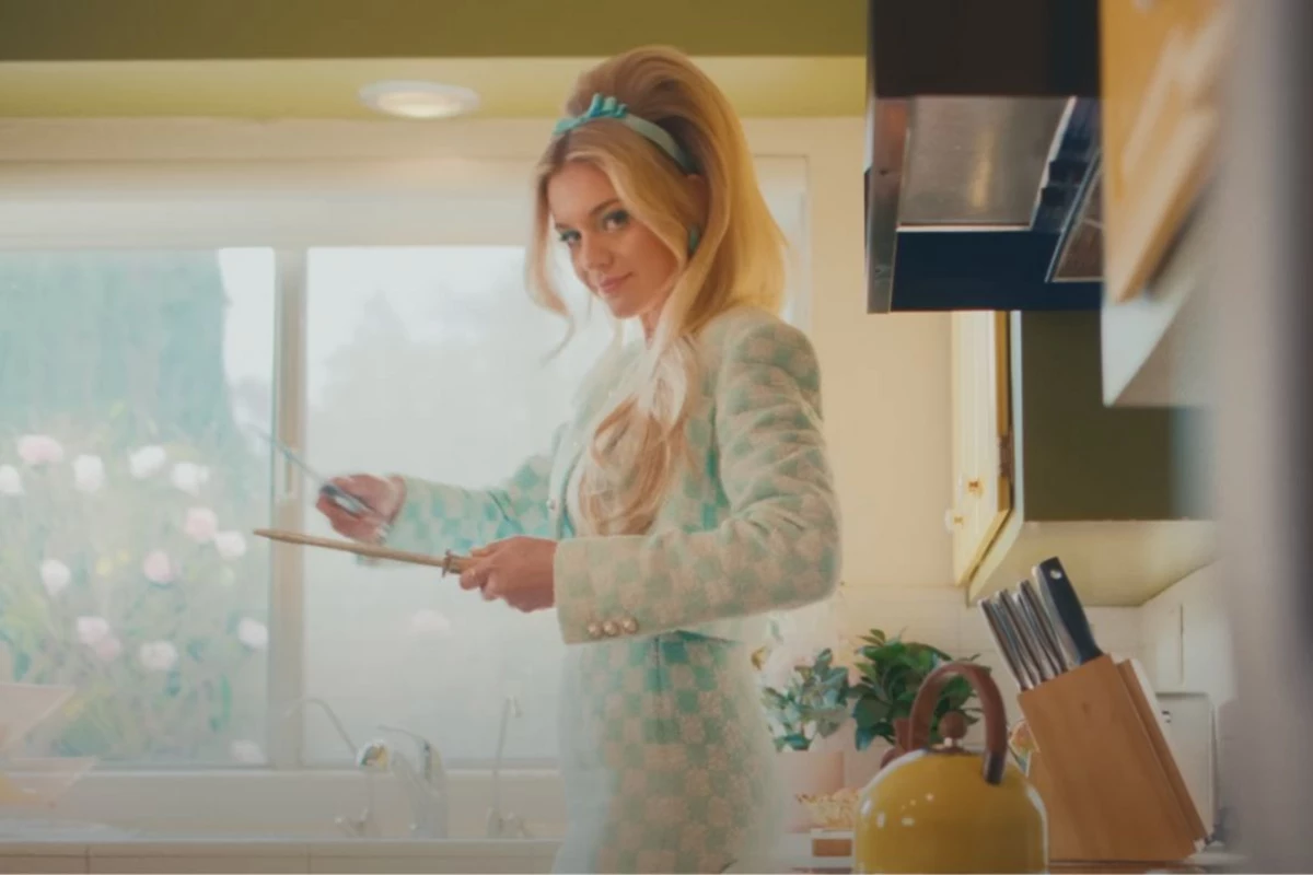 Kelsea Ballerini Digs Up Trouble in New Music Video