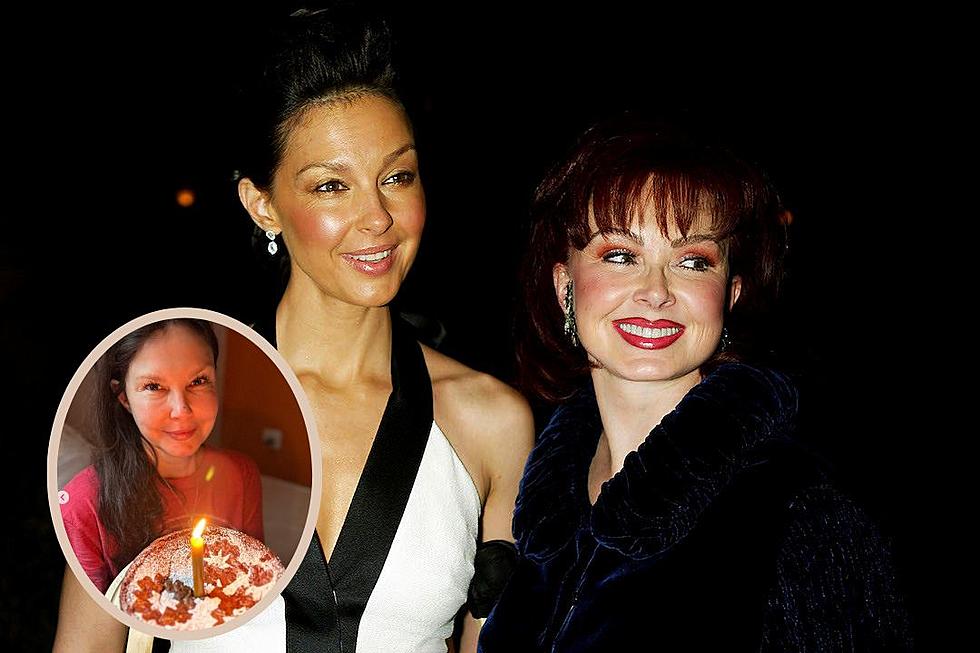 Ashley Judd Celebrates Her Birthday With Tender Memories of Mom Naomi&#8217;s Final Days [Picture]