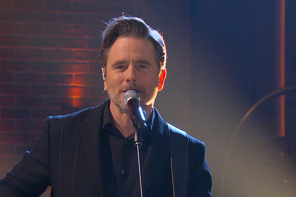 Charles Esten Brings ‘One Good Move’ to the ‘Kelly Clarkson Show’ [Watch]