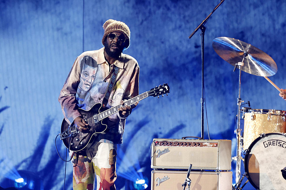 Gary Clark Jr. Tributes Stevie Ray Vaughan With a Bluesy ‘The House Is Rockin” at the 2023 CMTs