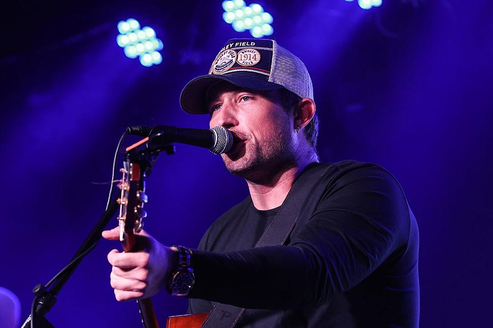 Michael Ray Details New 'Dive Bars & Broken Hearts' EP