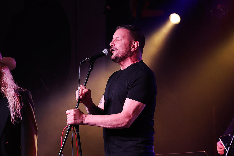 Ty Herndon Says Music Is ‘Effortless’ After Sharing His Story: ‘There’s a Comfort Level Now’