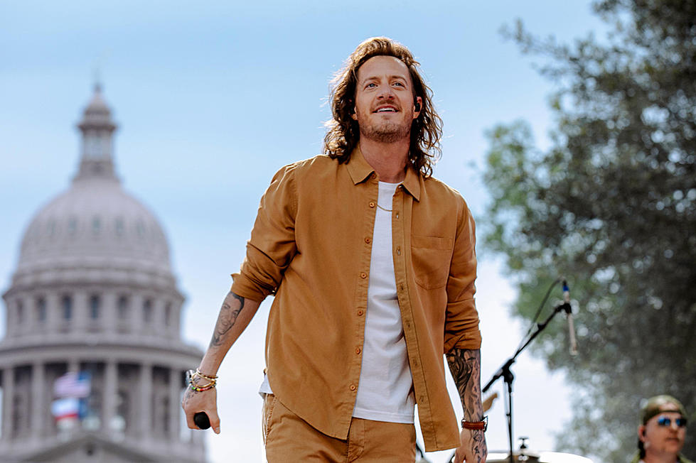 Tyler Hubbard Brings Twangy &#8216;Dancin&#8217; in the Country&#8217; to the 2023 CMT Music Awards [Watch]