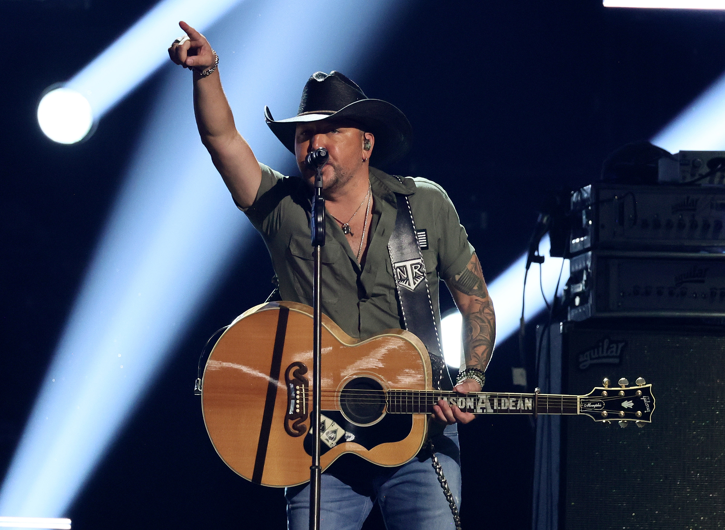 Jason Aldean Debuts Soaring ‘Tough Crowd’ at the 2023 ACMs WKKY