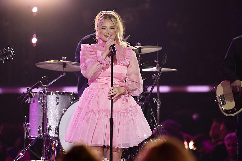 Hailey Whitters Does a Victory Lap at the 2023 ACMs