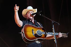 Jon Pardi Already Had His First ‘Dad Fail’