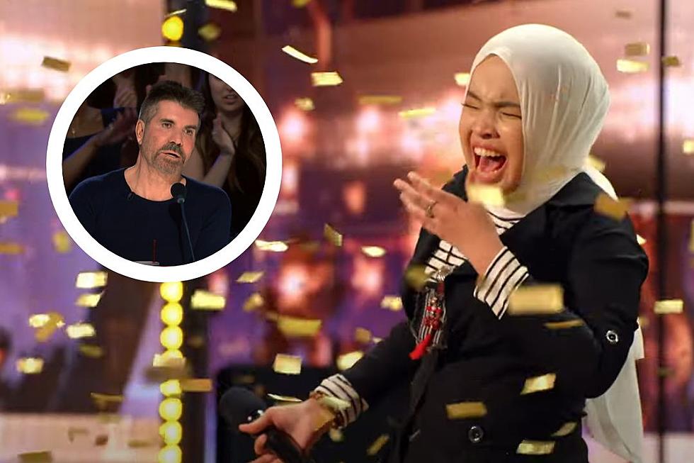 'America's Got Talent:' Simon Cowell Awards Rare Golden Buzzer