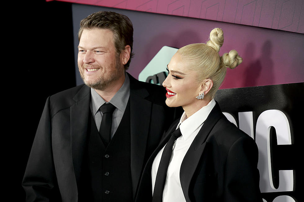 Blake Shelton + Gwen Stefani Share Wedding Throwbacks for Their 2nd Anniversary