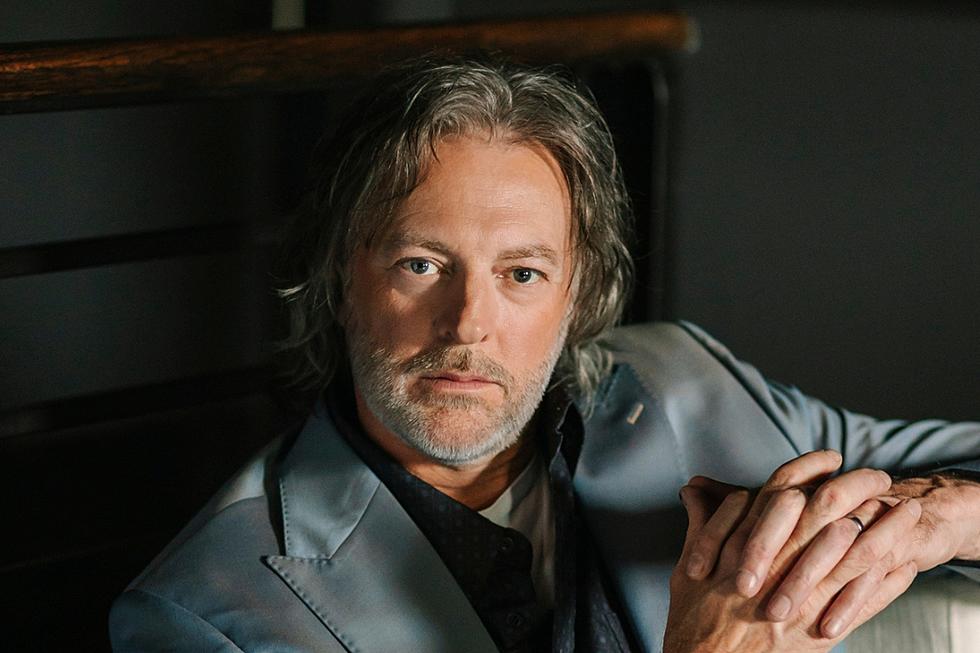Darryl Worley Calls for Unity in Powerful &#8216;Have We Forgotten&#8217; [Listen]