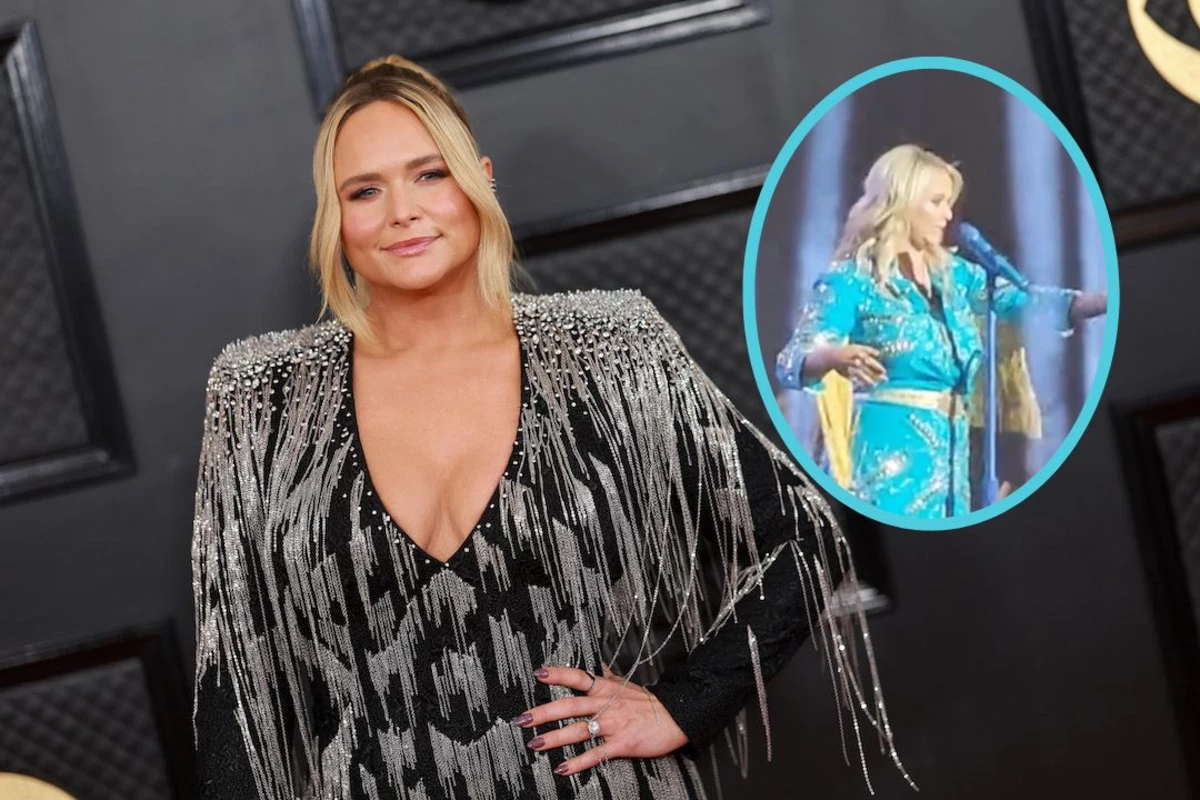 Miranda Lambert Pauses a Show to Call Out Fans Taking a Selfie