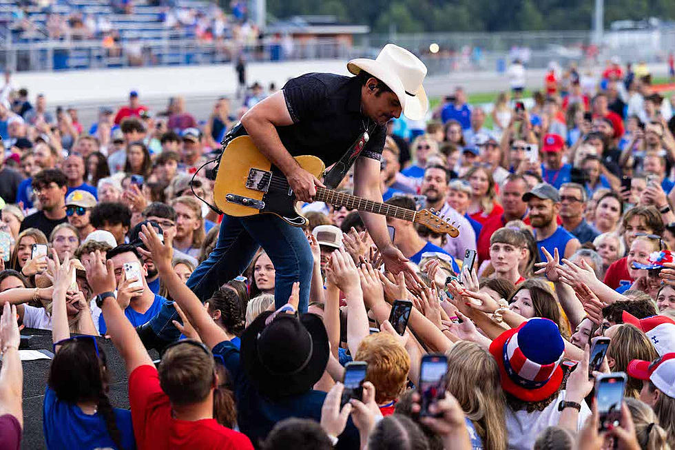 Brad Paisley Performs at Grand Re-Opening for Flood-Damaged High School