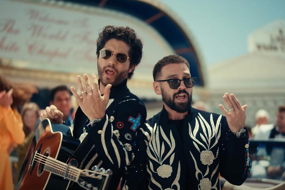 Dan + Shay Throw It Down in Rhapsodic ‘We Should Get Married' 