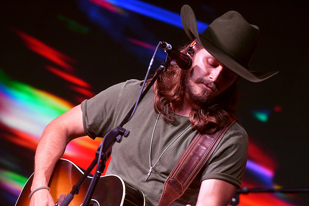 Viral country singer Warren Zeiders headlines his first Nashville show