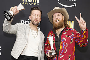 Brothers Osborne Tried Couples Therapy to Work Out Relationship...