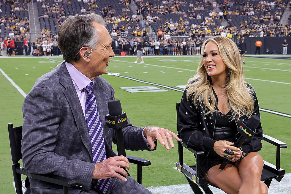 Carrie Underwood Attends Her First-Ever &#8216;Sunday Night Football&#8217; Game [Watch]