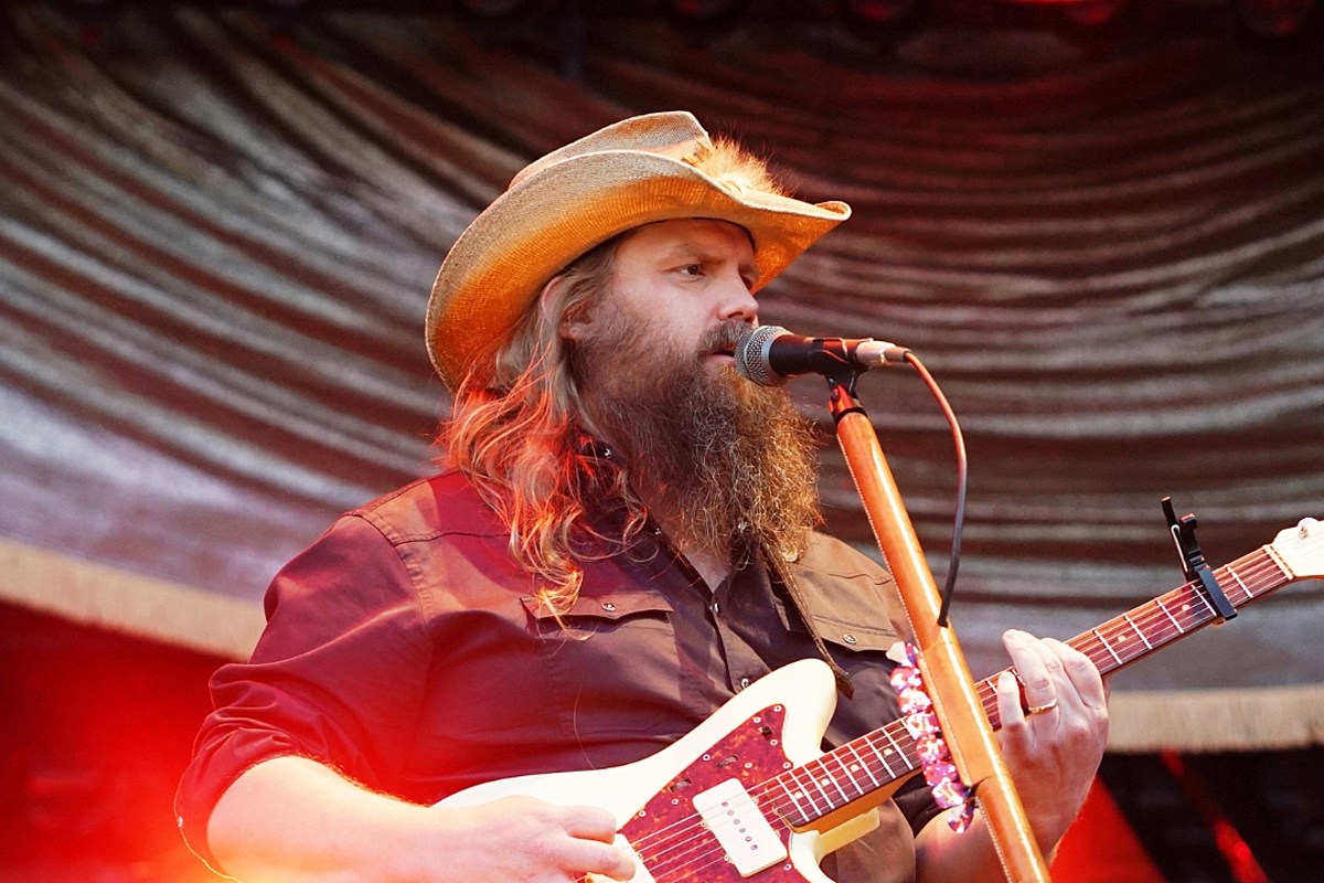 Chris Stapleton Drops Romantic 'Think I’m in Love With You'