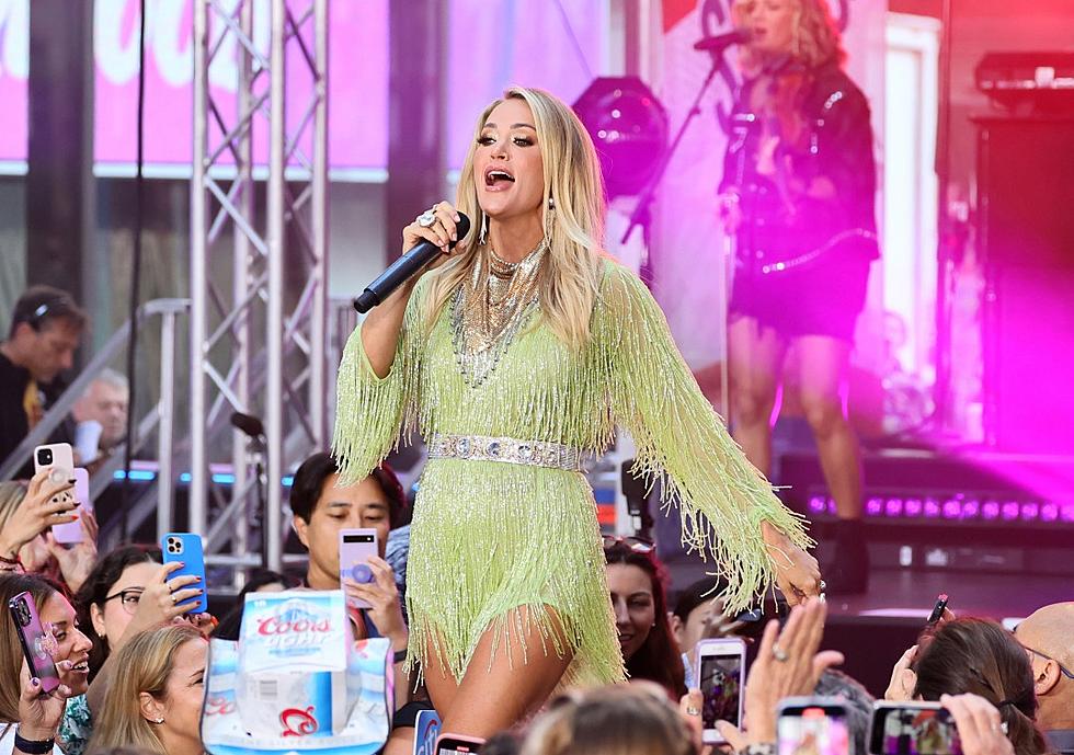 Carrie Underwood Delivers Hits Old and New During &#8216;Today&#8217; Appearance [Watch]