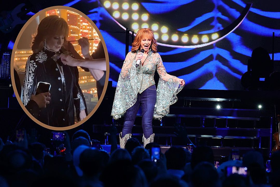 Reba McEntire Takes Fans Behind the Scenes on ‘The Voice’ Set