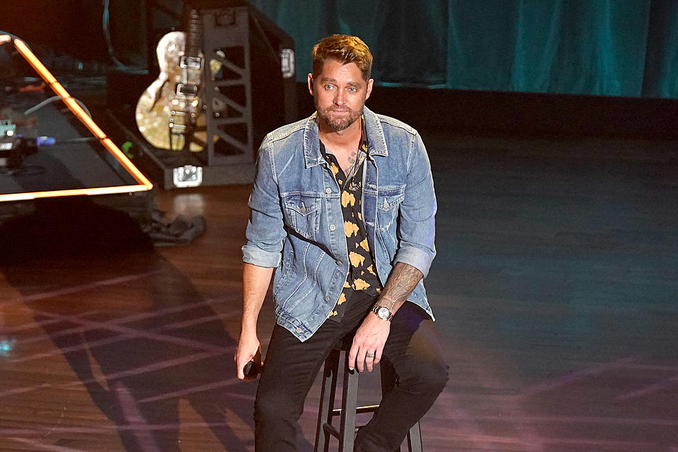 Brett Young Salutes Tim McGraw at 2023 ACM Honors
