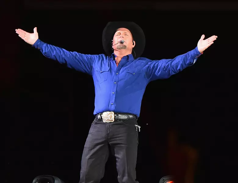 Garth Brooks Teams with Ronnie Dunn for 'Rodeo Man