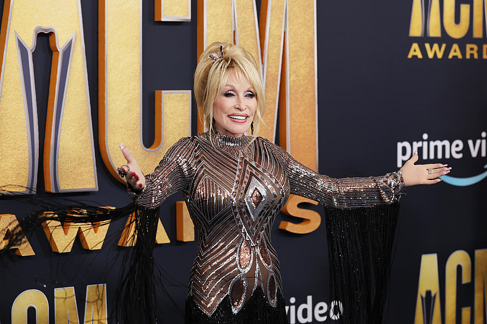 Dolly Parton Tells Her Fashion Critics to &#8216;Go to Hell&#8217;