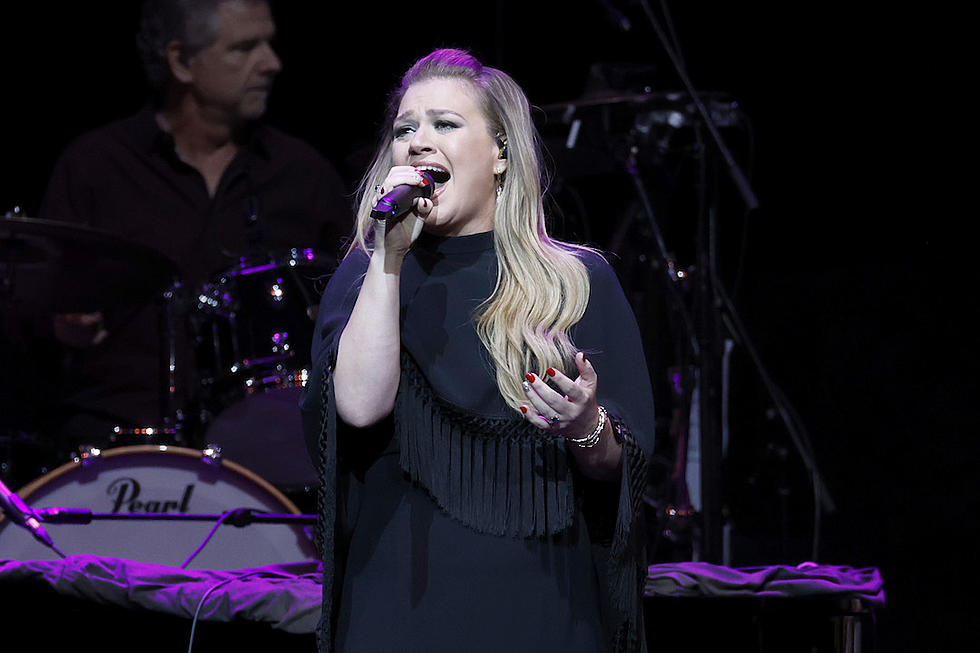 Kelly Clarkson Adds Four New 'Chemistry' Dates in Las Vegas