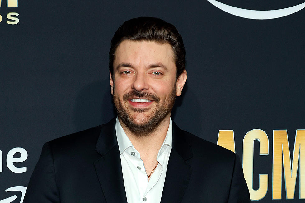 Chris Young Wows Fans With Shirtless Photo After Weight Loss