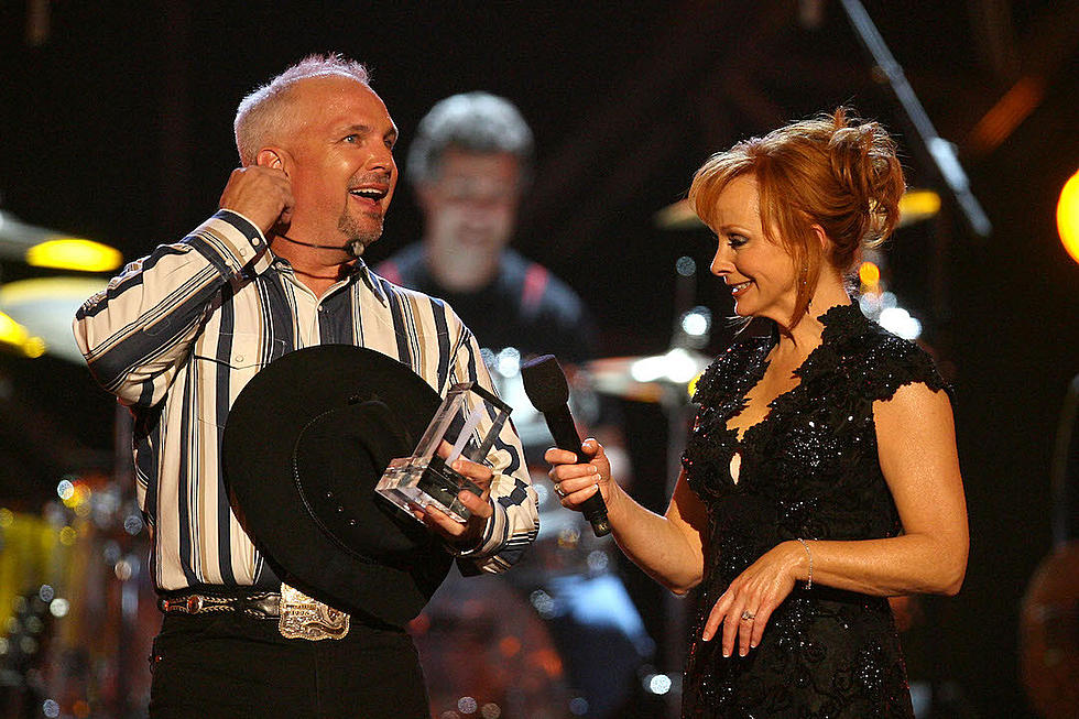 Reba McEntire Thinks There&#8217;s Only One Artist Who Can Compare to Garth Brooks Live