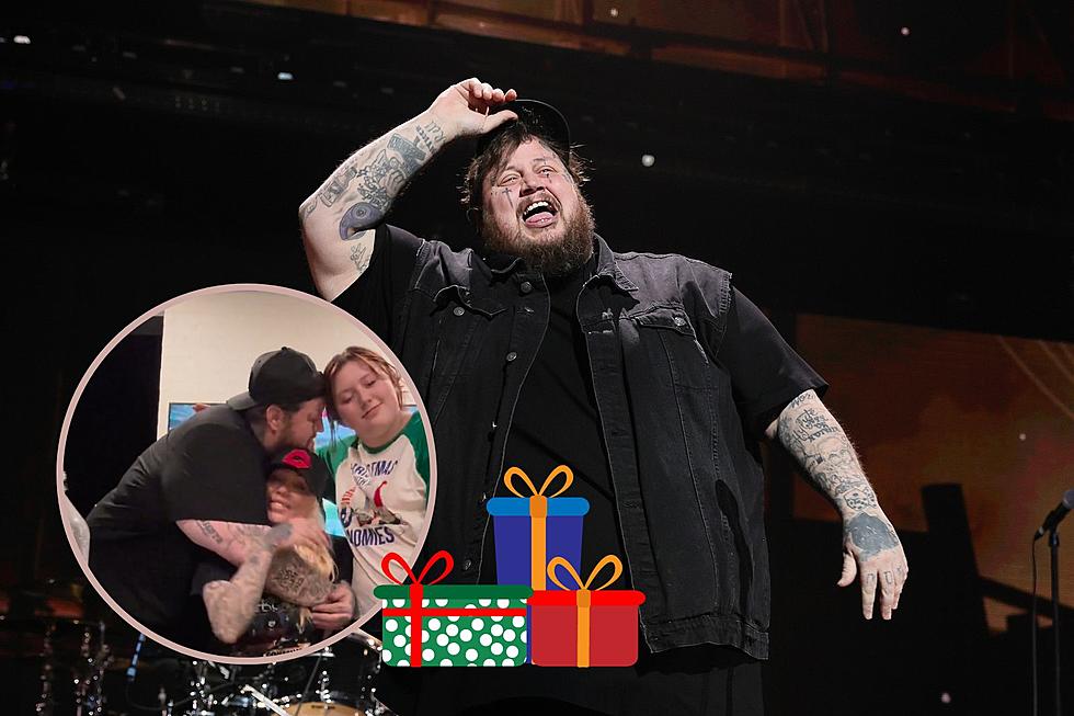 Jelly Roll&#8217;s Cozy Family Christmas Will Warm Your Heart [Watch]