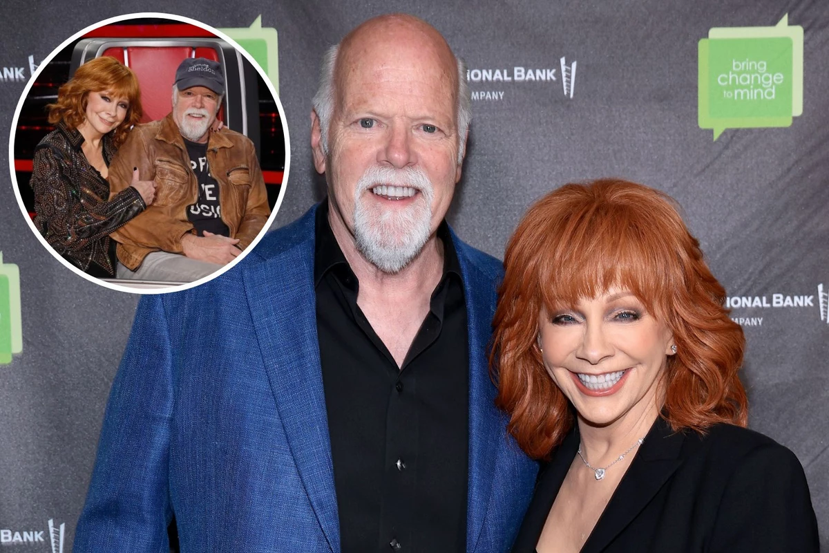 Reba Cozies Up to Boyfriend Rex Linn in 'The Voice' Chair