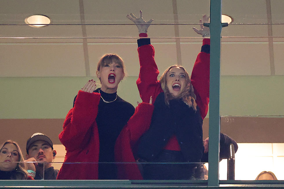Taylor Swift’s Lucky Streak Runs Out at Kansas City Chiefs Game [Pictures]
