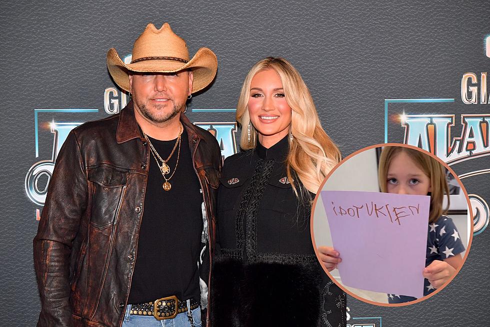 Watch Jason Aldean Go Into 'Dad Mode' to Get His Kids to Clean Up